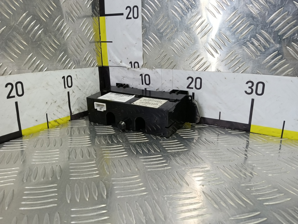 дисплей информационный MITSUBISHI COLT 1.3 MT (95 л.с.)Colt  Z30 (2002—2012) Хетчбэк MR587777, 7650 рублей, Москва