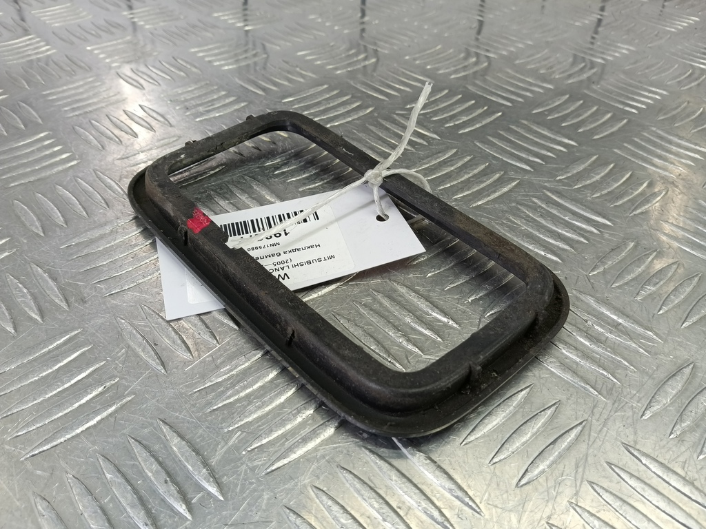 накладка бампера заднего MITSUBISHI LANCER 1.6 MT (98 л.с.)Lancer  IX рестайлинг (2005—2010) Седан MN175980, 860 рублей, Москва