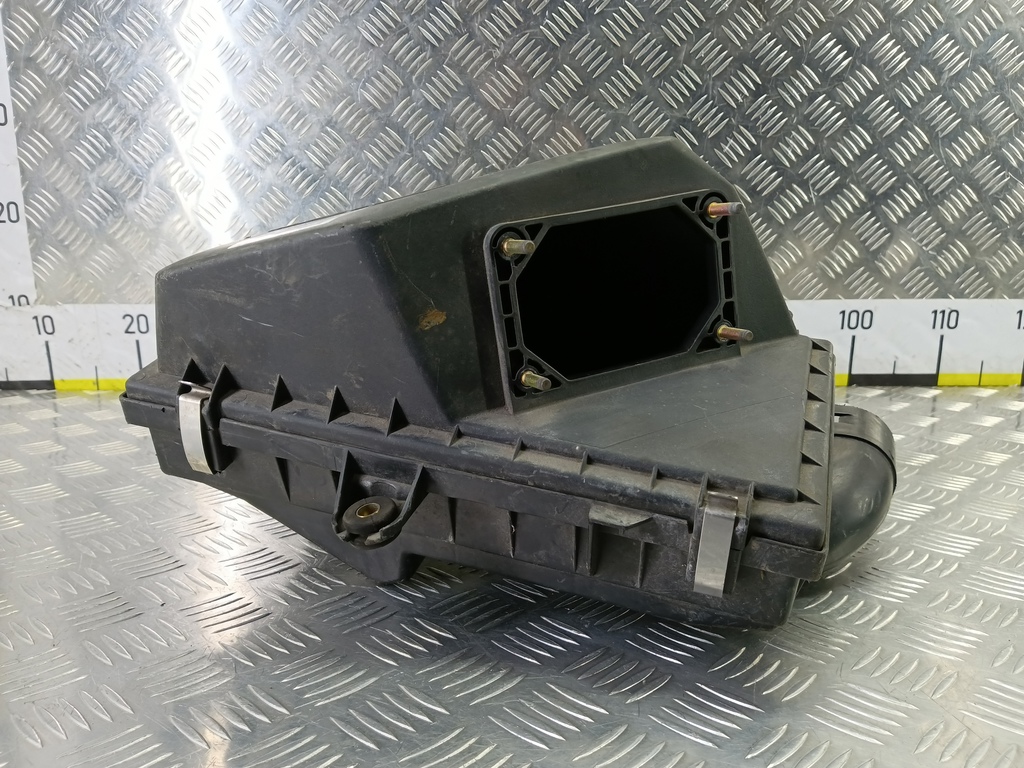 корпус воздушного фильтра MITSUBISHI CARISMA 1.6 AT (90 л.с.)Carisma  I рестайлинг (1999—2004) Лифтбек MR299432, 1090 рублей, Москва