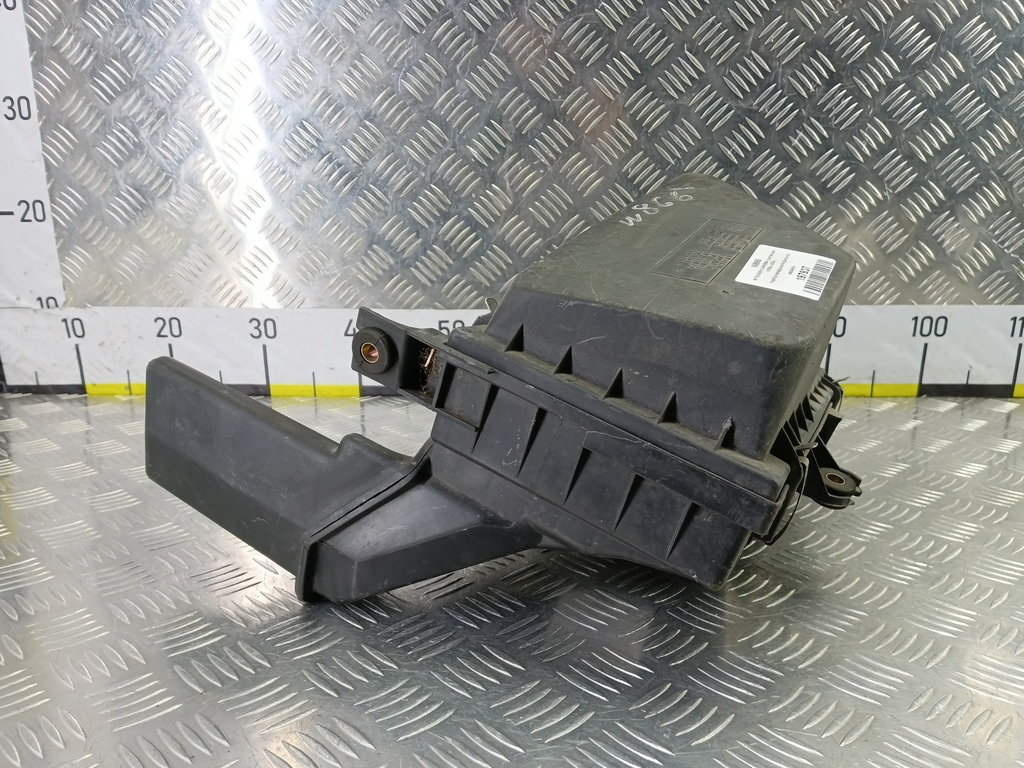 корпус воздушного фильтра MITSUBISHI CARISMA 1.6 AT (90 л.с.)Carisma  I рестайлинг (1999—2004) Лифтбек MR299432, 1090 рублей, Москва