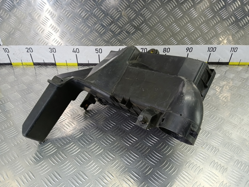 корпус воздушного фильтра MITSUBISHI CARISMA 1.6 AT (90 л.с.)Carisma  I рестайлинг (1999—2004) Лифтбек MR299432, 1090 рублей, Москва