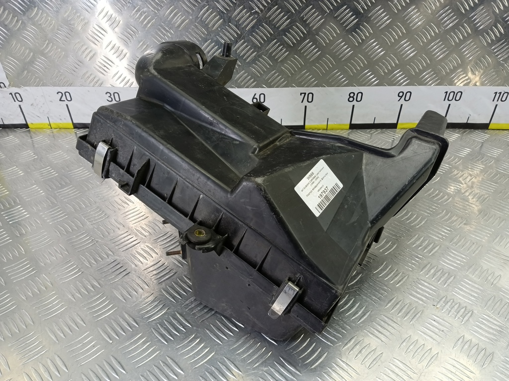 корпус воздушного фильтра MITSUBISHI CARISMA 1.6 AT (90 л.с.)Carisma  I рестайлинг (1999—2004) Лифтбек MR299432, 1090 рублей, Москва