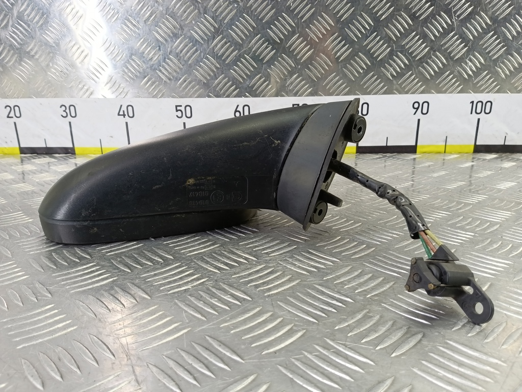 зеркало MITSUBISHI CARISMA 1.6 AT (90 л.с.)Carisma  I рестайлинг (1999—2004) Лифтбек MR912830, 2700 рублей, Москва