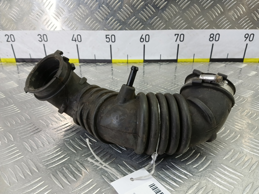 патрубок воздушный MITSUBISHI COLT 1.3 MT (95 л.с.)Colt  Z30 (2002—2012) Хетчбэк MN135109, 520 рублей, Москва