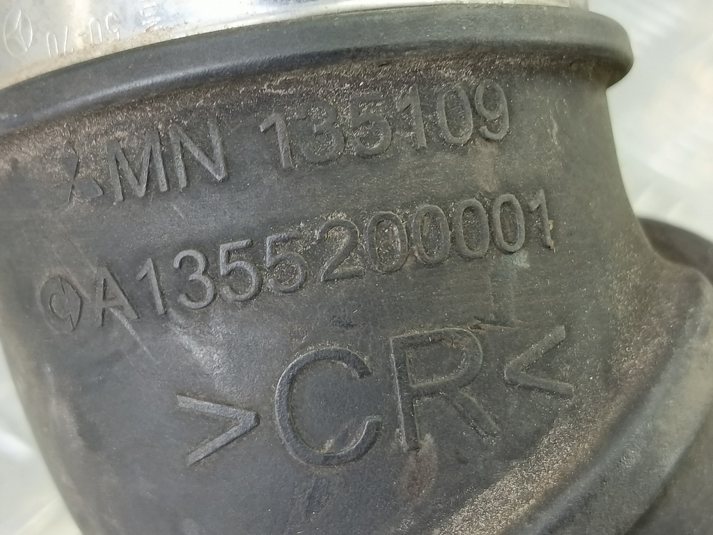патрубок воздушный MITSUBISHI COLT 1.3 MT (95 л.с.)Colt  Z30 (2002—2012) Хетчбэк MN135109, 520 рублей, Москва