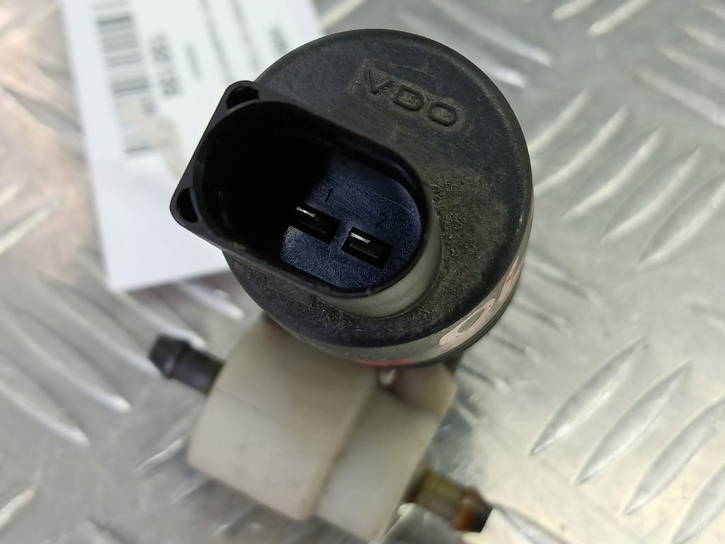 насос омывателя (моторчик) MITSUBISHI COLT 1.3 MT (95 л.с.)Colt  Z30 (2002—2012) Хетчбэк 8260A021, 630 рублей, Москва