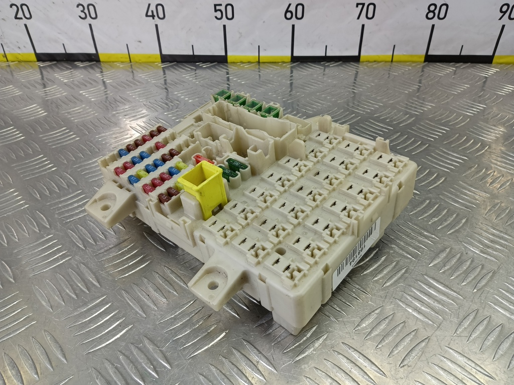 блок предохранителей MITSUBISHI COLT 1.3 MT (95 л.с.)Colt  Z30 (2002—2012) Хетчбэк MN108319, 750 рублей, Москва