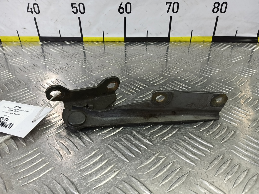 петля капота MITSUBISHI CARISMA 1.6 AT (90 л.с.)Carisma  I рестайлинг (1999—2004) Лифтбек M896535, 520 рублей, Москва