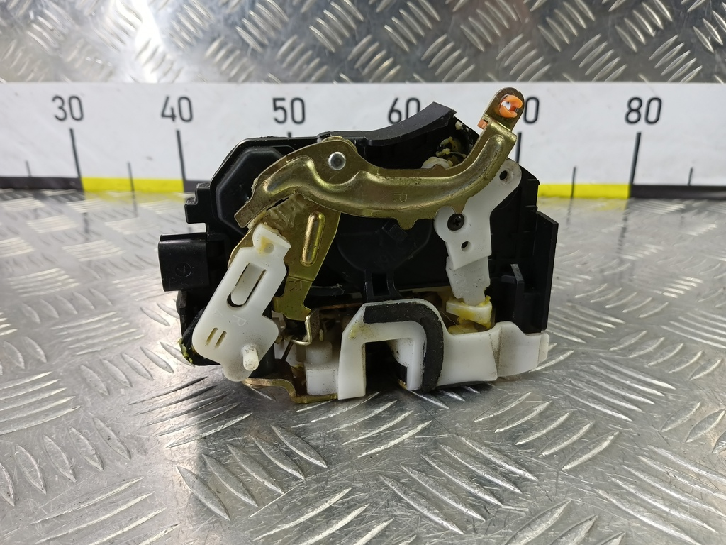 замок двери MITSUBISHI LANCER 1.6 MT (98 л.с.)Lancer  IX рестайлинг (2005—2010) Седан MN159632, 3050 рублей, Москва