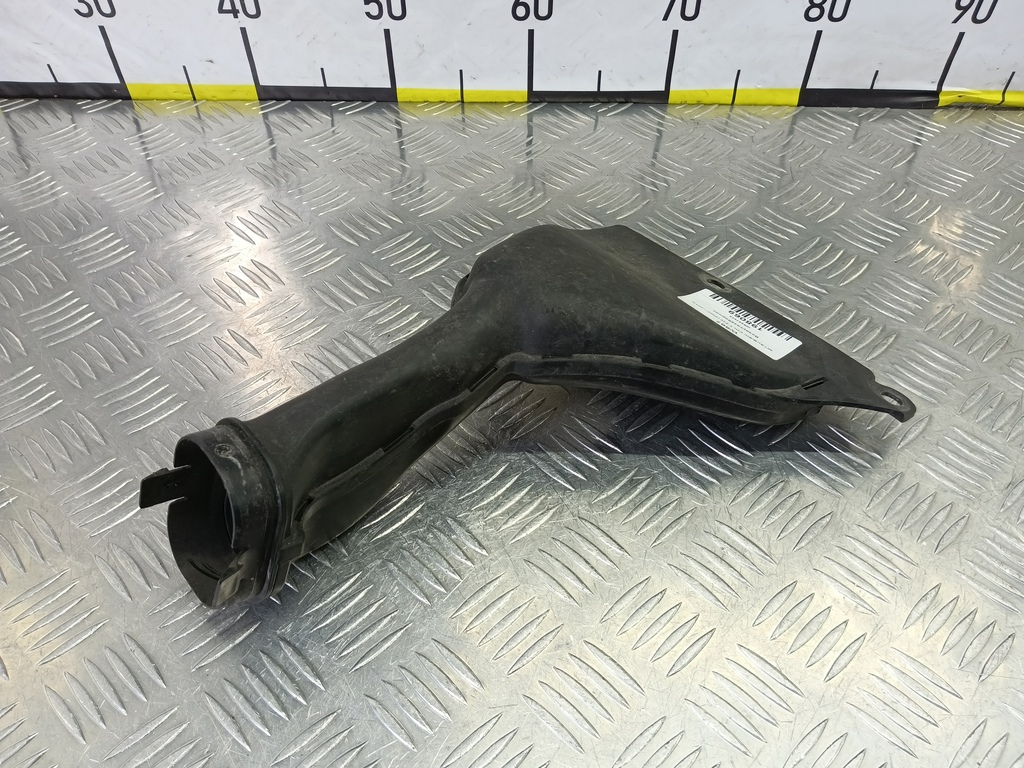 воздухозаборник MITSUBISHI COLT 1.3 MT (95 л.с.)Colt  Z30 (2002—2012) Хетчбэк MR993548, 980 рублей, Москва