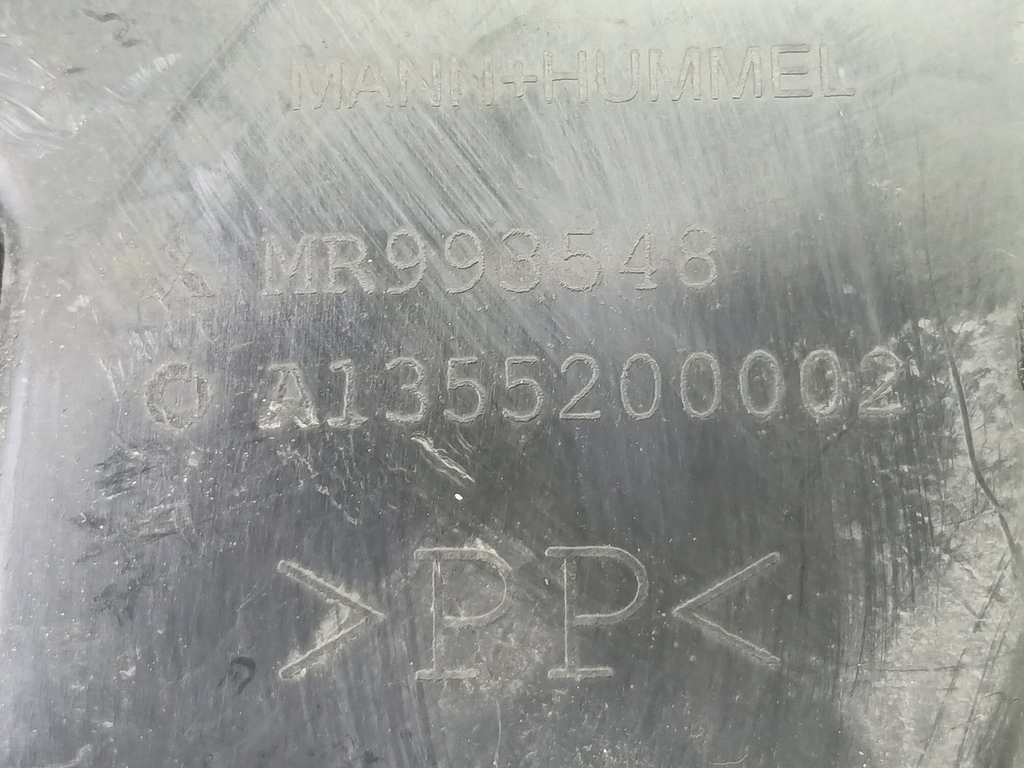 воздухозаборник MITSUBISHI COLT 1.3 MT (95 л.с.)Colt  Z30 (2002—2012) Хетчбэк MR993548, 980 рублей, Москва