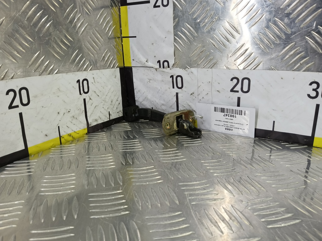 ограничитель двери MITSUBISHI LANCER 1.6 MT (98 л.с.)Lancer  IX рестайлинг (2005—2010) Седан MR473583, 630 рублей, Москва