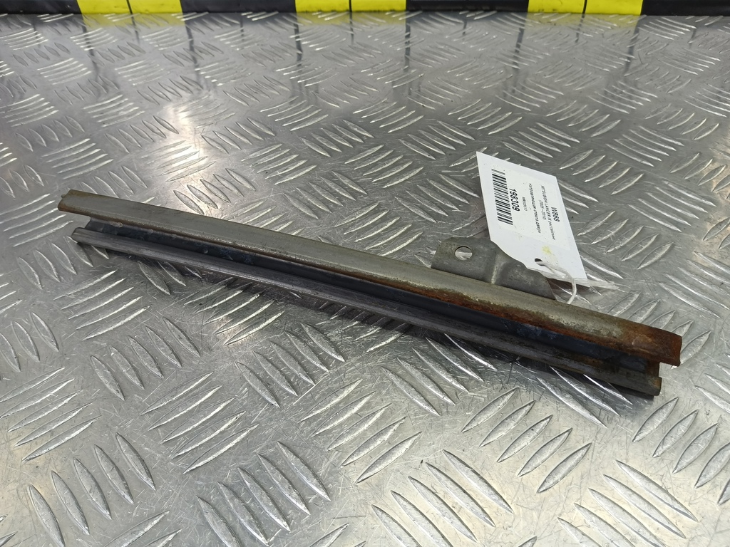 направляющая стекла двери MITSUBISHI LANCER 1.6 MT (98 л.с.)Lancer  IX рестайлинг (2005—2010) Седан MR525513, 980 рублей, Москва