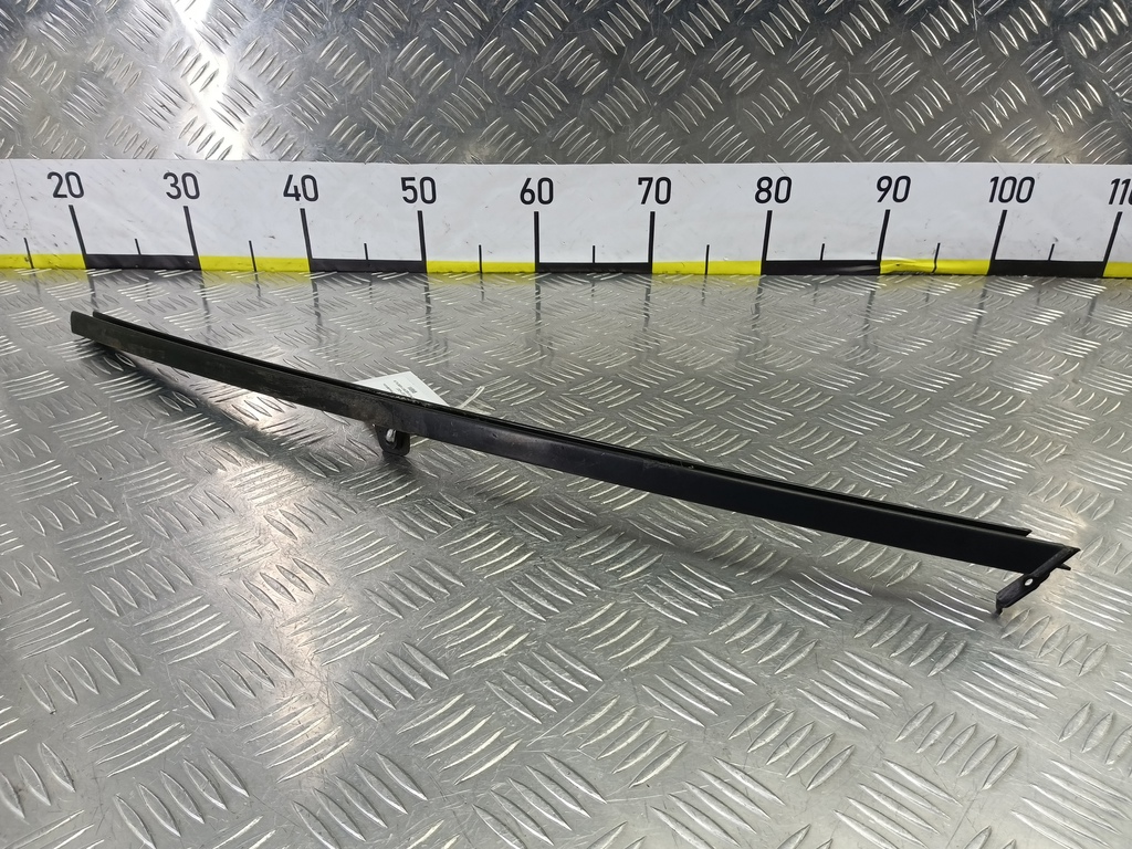 направляющая стекла двери MITSUBISHI LANCER 1.6 MT (98 л.с.)Lancer  IX рестайлинг (2005—2010) Седан MR525721, 980 рублей, Москва