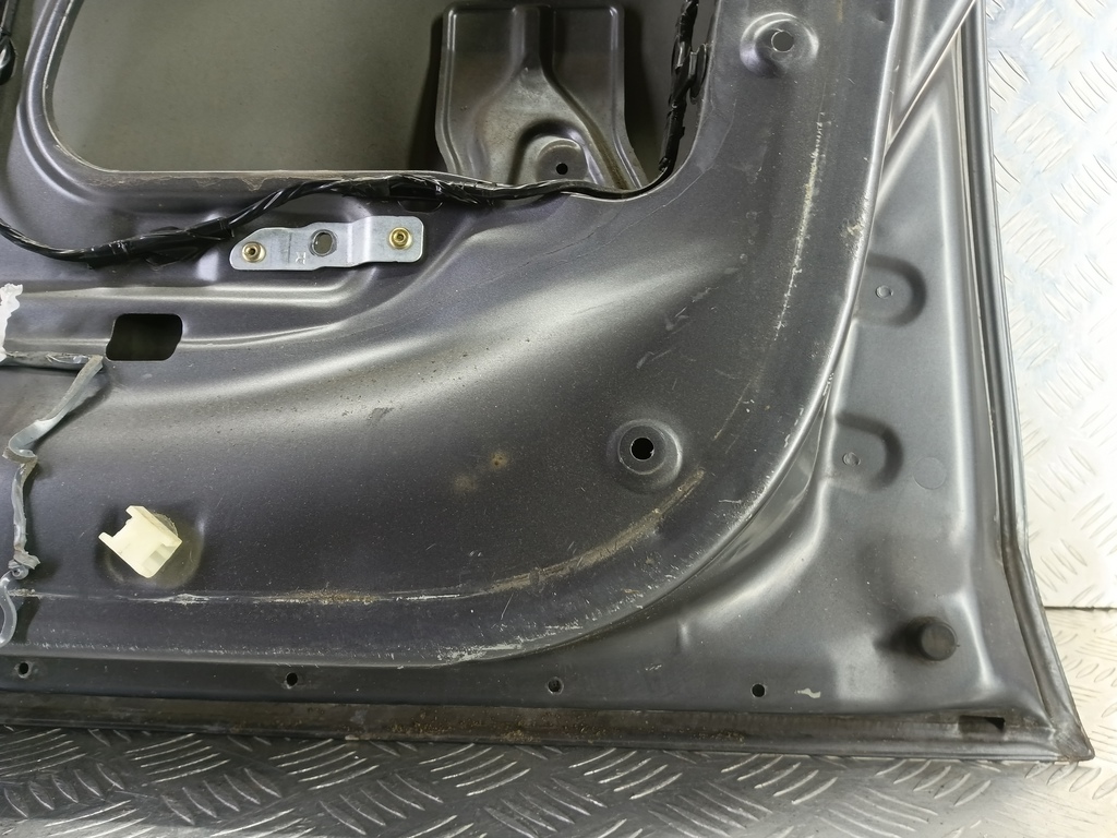 дверь MITSUBISHI COLT 1.3 MT (95 л.с.)Colt  Z30 (2002—2012) Хетчбэк MN161884, 10750 рублей, Москва