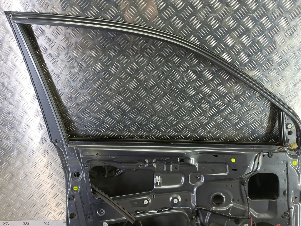 дверь MITSUBISHI LANCER 1.6 MT (98 л.с.)Lancer  IX рестайлинг (2005—2010) Седан 5700A167, 17650 рублей, Москва