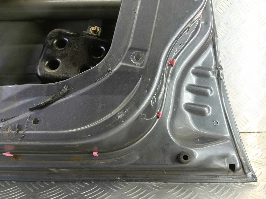 дверь MITSUBISHI LANCER 1.6 MT (98 л.с.)Lancer  IX рестайлинг (2005—2010) Седан 5700A168, 10750 рублей, Москва