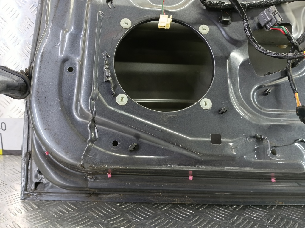 дверь MITSUBISHI LANCER 1.6 MT (98 л.с.)Lancer  IX рестайлинг (2005—2010) Седан 5700A168, 10750 рублей, Москва