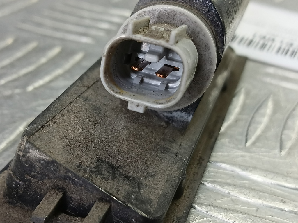 фонарь номерного знака MITSUBISHI COLT 1.3 MT (95 л.с.)Colt  Z30 (2002—2012) Хетчбэк MR957364, 1090 рублей, Москва