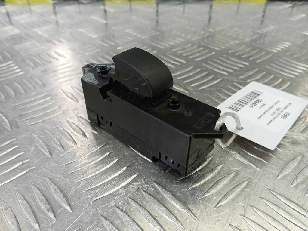 кнопка стеклоподъемника MITSUBISHI LANCER 1.6 MT (98 л.с.)Lancer  IX рестайлинг (2005—2010) Седан 8608A101, 520 рублей, Москва