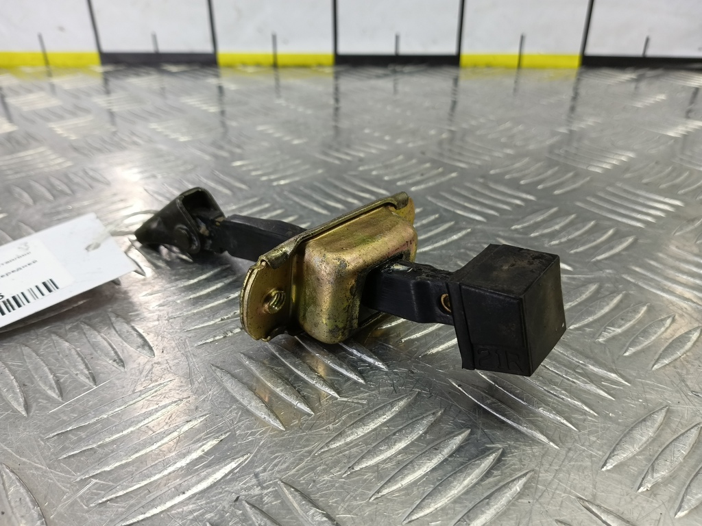 ограничитель двери MITSUBISHI LANCER 1.6 MT (98 л.с.)Lancer  IX рестайлинг (2005—2010) Седан MR526777, 860 рублей, Москва