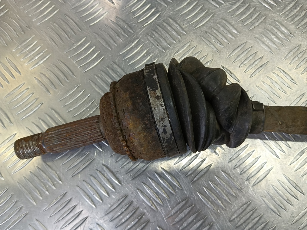 привод MITSUBISHI LANCER 1.6 MT (98 л.с.)Lancer  IX рестайлинг (2005—2010) Седан MR953746, 11900 рублей, Москва