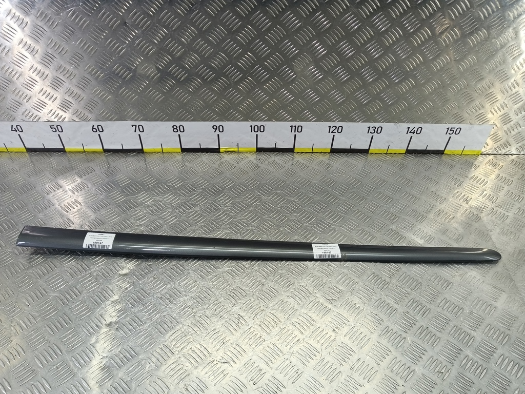 накладка двери MITSUBISHI COLT 1.3 MT (95 л.с.)Colt  Z30 (2002—2012) Хетчбэк MR957269, 630 рублей, Москва