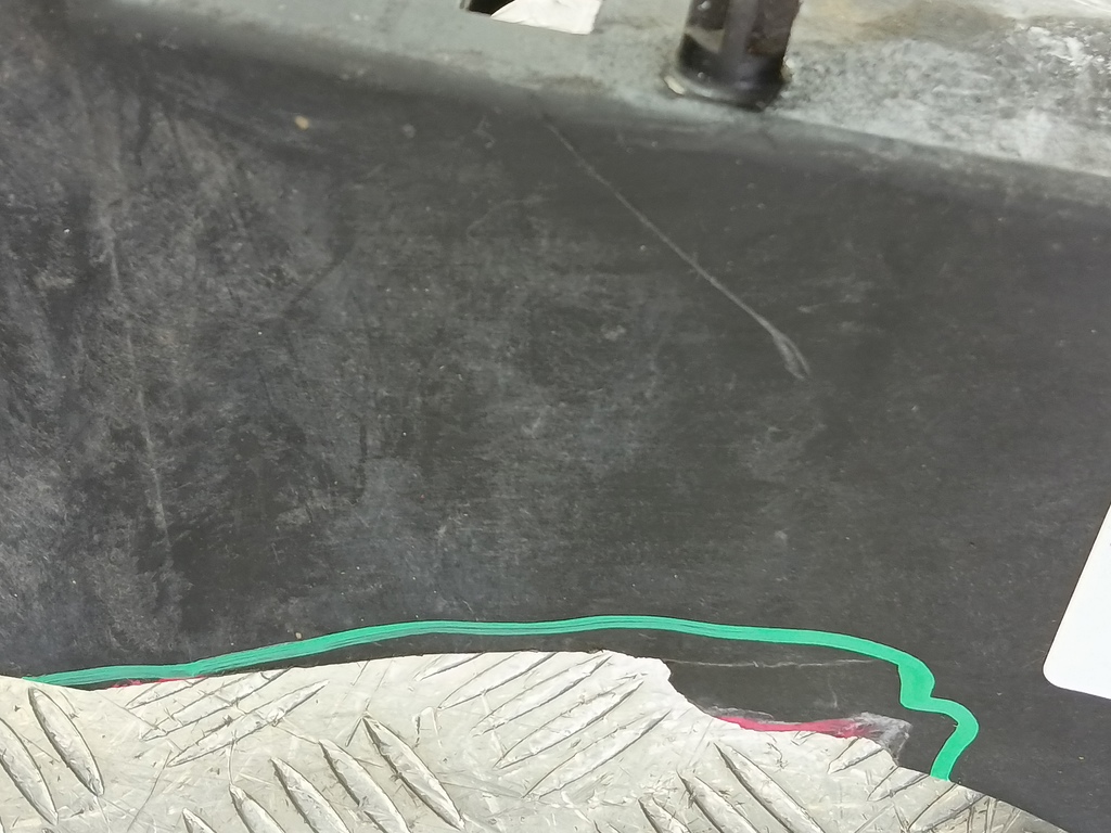 панель (телевизор) MITSUBISHI COLT 1.3 MT (95 л.с.)Colt  Z30 (2002—2012) Хетчбэк MN105057, 5000 рублей, Москва