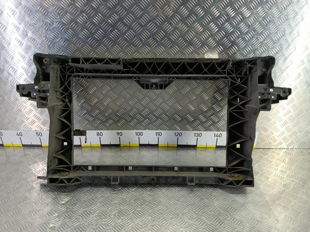 панель (телевизор) MITSUBISHI COLT 1.3 MT (95 л.с.)Colt  Z30 (2002—2012) Хетчбэк MN105057, 5000 рублей, Москва