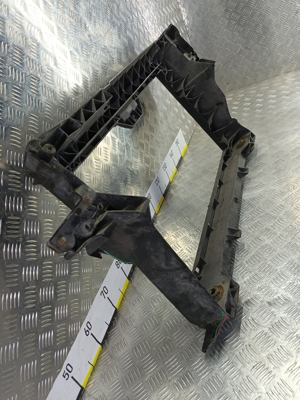 панель (телевизор) MITSUBISHI COLT 1.3 MT (95 л.с.)Colt  Z30 (2002—2012) Хетчбэк MN105057, 5000 рублей, Москва