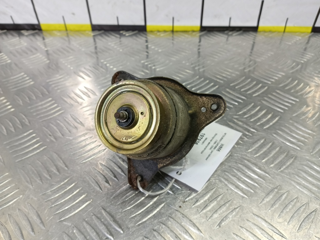 моторчик вентилятора MITSUBISHI CARISMA 1.6 AT (90 л.с.)Carisma  I рестайлинг (1999—2004) Лифтбек MR340871, 1090 рублей, Москва