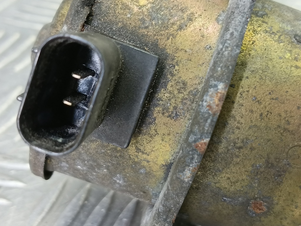 моторчик вентилятора MITSUBISHI CARISMA 1.6 AT (90 л.с.)Carisma  I рестайлинг (1999—2004) Лифтбек MR340871, 1090 рублей, Москва