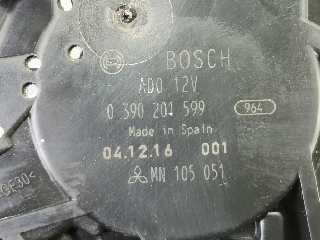 моторчик стеклоочистителя MITSUBISHI COLT 1.3 MT (95 л.с.)Colt  Z30 (2002—2012) Хетчбэк MN105051, 4079 рублей, Москва