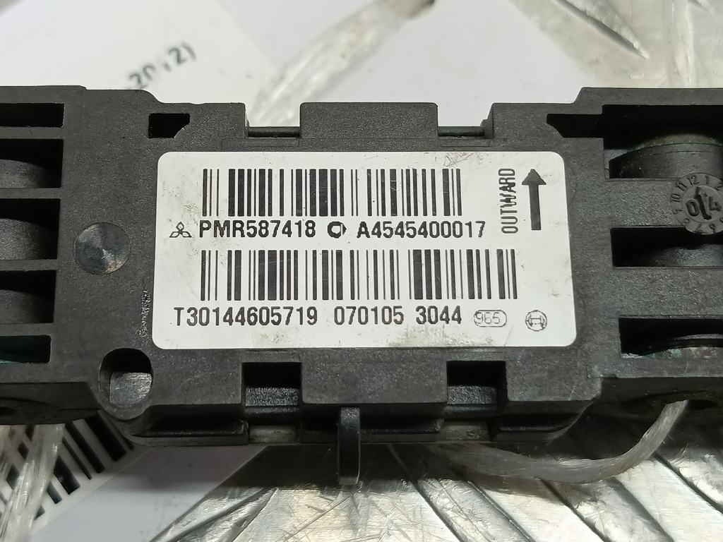датчик удара (air bag) MITSUBISHI COLT 1.3 MT (95 л.с.)Colt  Z30 (2002—2012) Хетчбэк MR587418, 3279 рублей, Москва