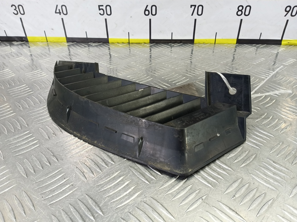 решетка радиатора MITSUBISHI COLT 1.3 MT (95 л.с.)Colt  Z30 (2002—2012) Хетчбэк MN127773XA, 2130 рублей, Москва