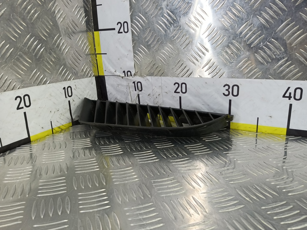 решетка радиатора MITSUBISHI COLT 1.3 MT (95 л.с.)Colt  Z30 (2002—2012) Хетчбэк MN127773XA, 2130 рублей, Москва