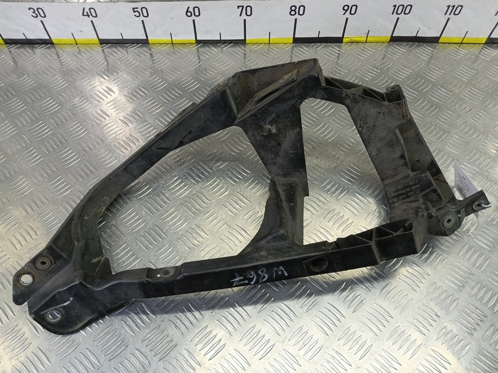 кронштейн фары MITSUBISHI COLT 1.3 MT (95 л.с.)Colt  Z30 (2002—2012) Хетчбэк MN105059, 9030 рублей, Москва