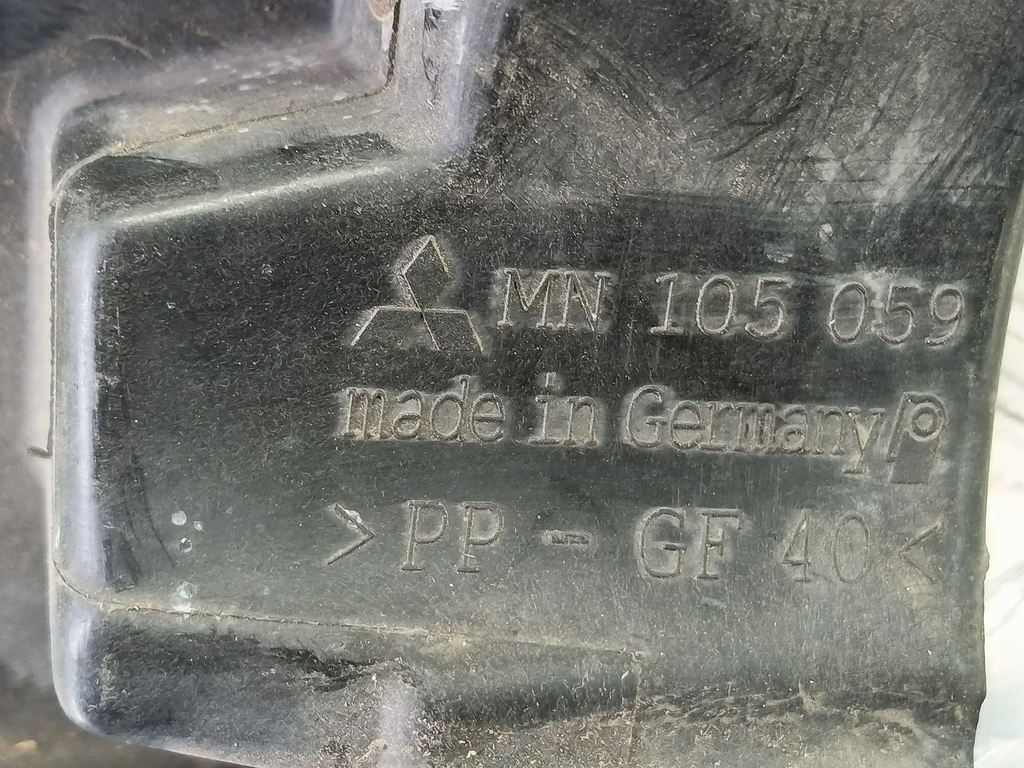 кронштейн фары MITSUBISHI COLT 1.3 MT (95 л.с.)Colt  Z30 (2002—2012) Хетчбэк MN105059, 9030 рублей, Москва