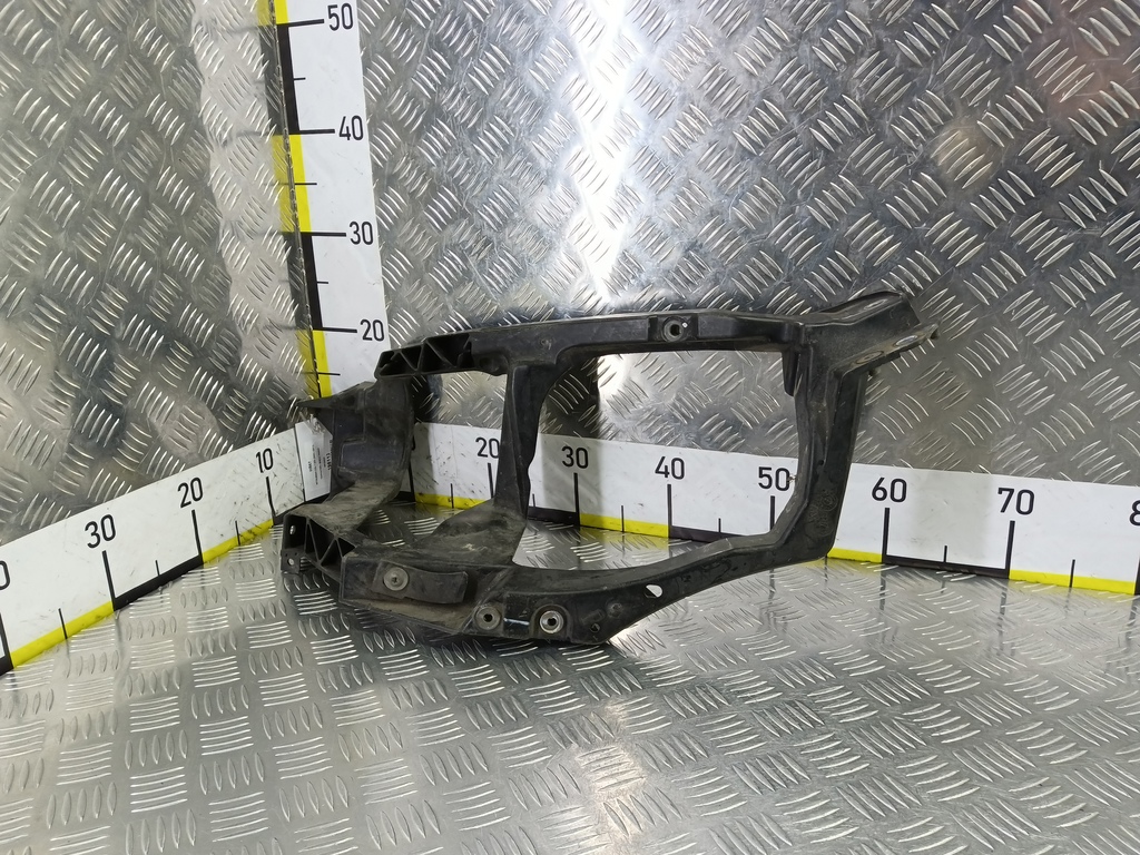 кронштейн фары MITSUBISHI COLT 1.3 MT (95 л.с.)Colt  Z30 (2002—2012) Хетчбэк MN105059, 9030 рублей, Москва