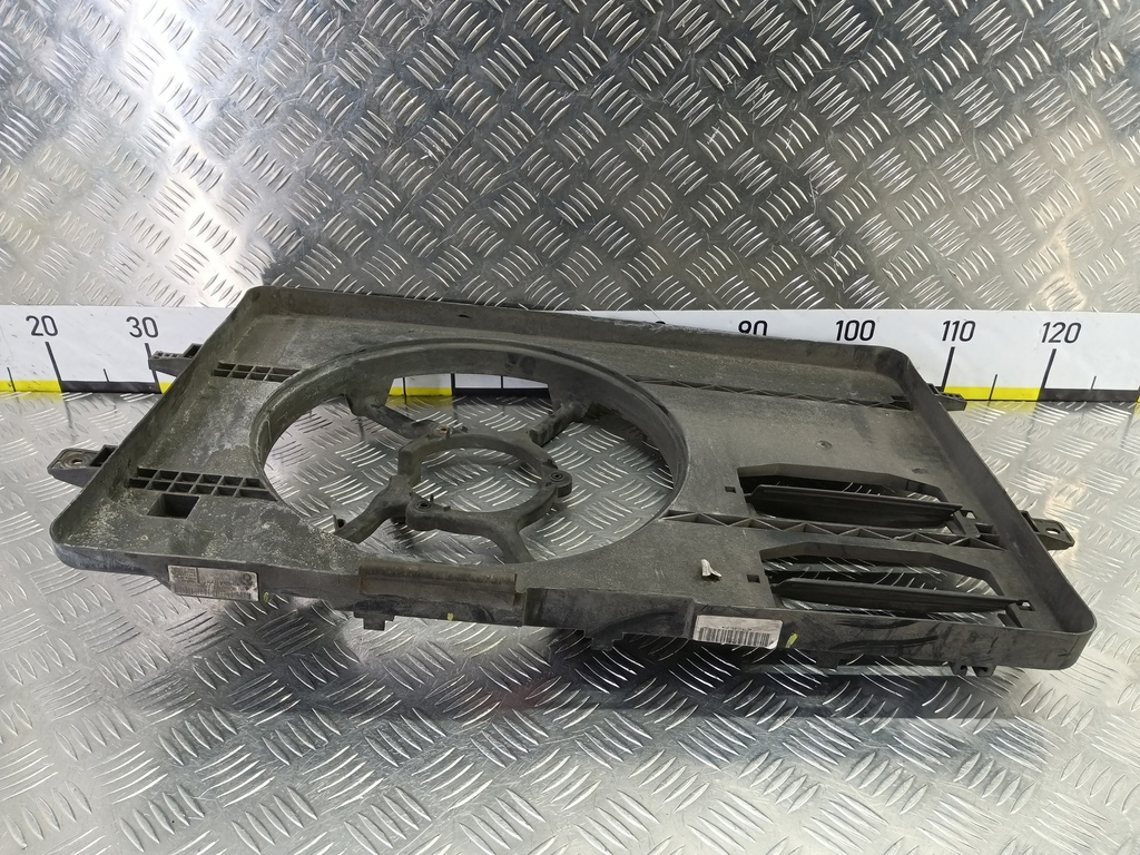 диффузор вентилятора (кожух) MITSUBISHI COLT 1.3 MT (95 л.с.)Colt  Z30 (2002—2012) Хетчбэк 1355A010, 7300 рублей, Москва