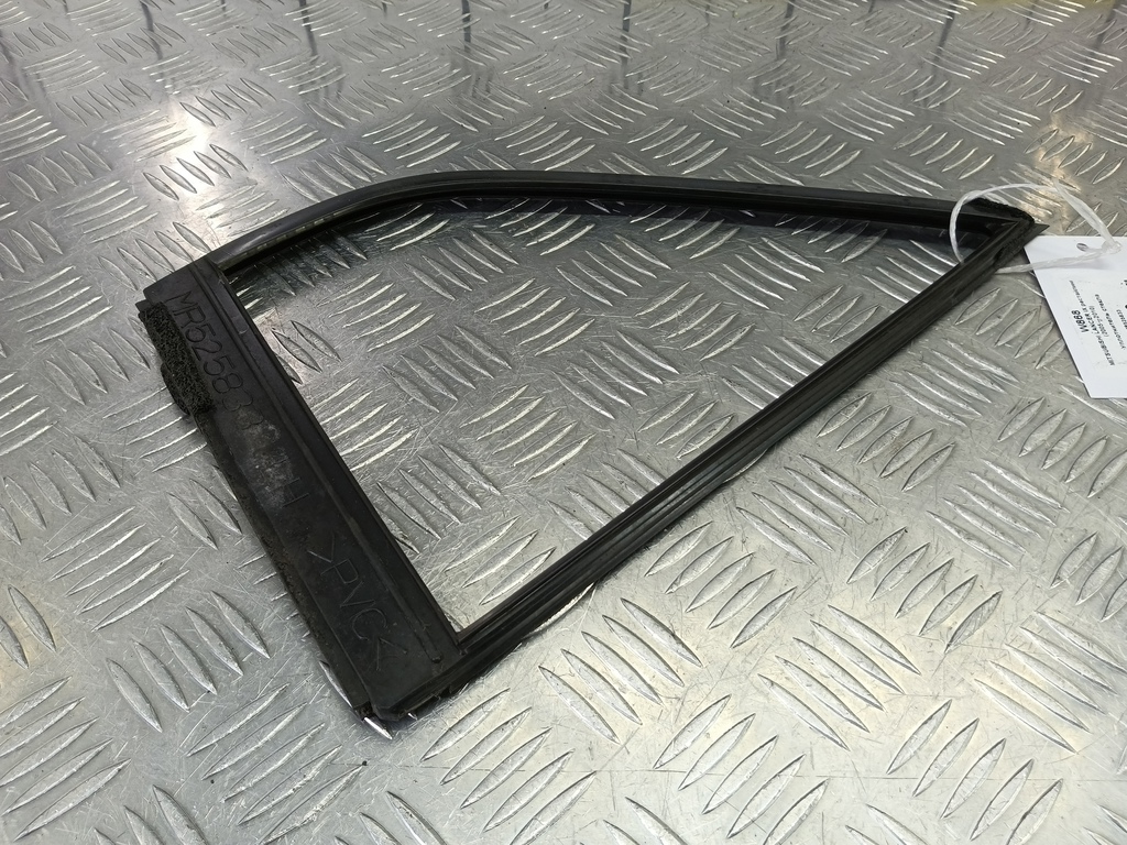 уплотнитель стекла MITSUBISHI LANCER 1.6 MT (98 л.с.)Lancer  IX рестайлинг (2005—2010) Седан MR525833, 520 рублей, Москва