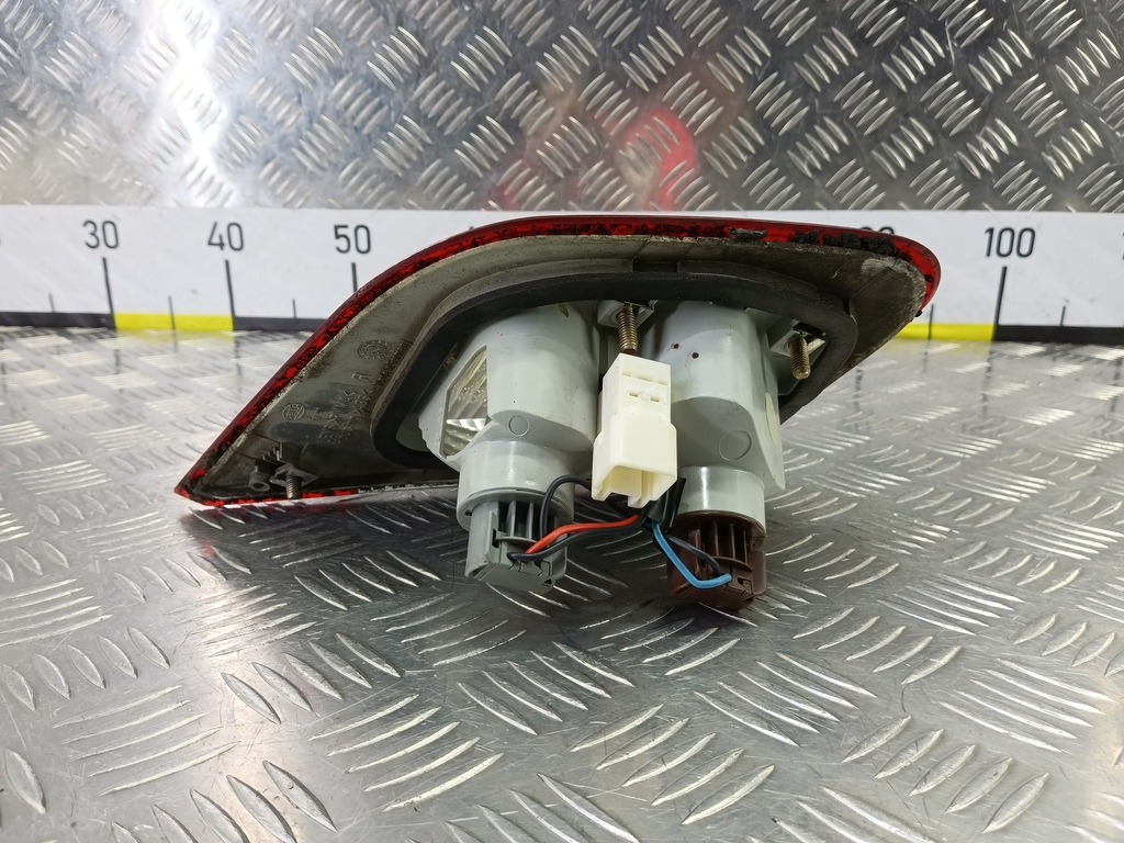 фонарь  (фара) MITSUBISHI CARISMA 1.6 AT (90 л.с.)Carisma  I рестайлинг (1999—2004) Лифтбек MR485476, 980 рублей, Москва