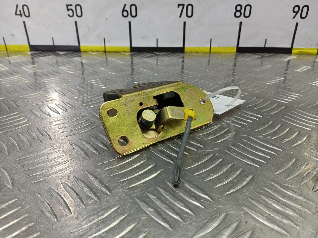 замок крышки багажника MITSUBISHI CARISMA 1.6 AT (90 л.с.)Carisma  I рестайлинг (1999—2004) Лифтбек MR100905, 1550 рублей, Москва