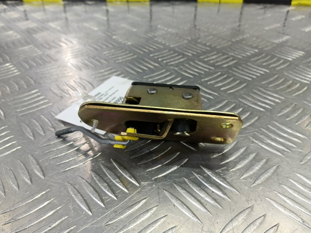 замок крышки багажника MITSUBISHI CARISMA 1.6 AT (90 л.с.)Carisma  I рестайлинг (1999—2004) Лифтбек MR100905, 1550 рублей, Москва