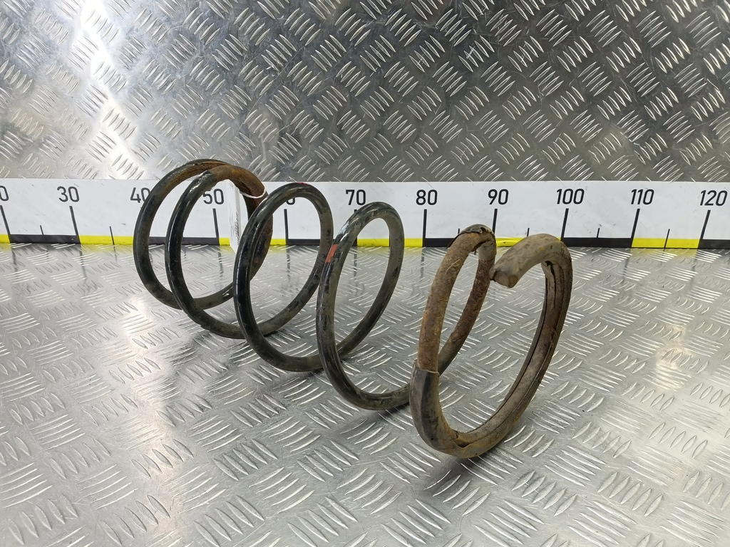 пружина MITSUBISHI CARISMA 1.6 AT (90 л.с.)Carisma  I рестайлинг (1999—2004) Лифтбек MR913390, 3620 рублей, Москва