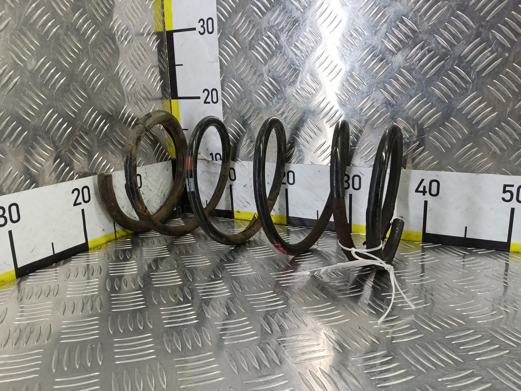 пружина MITSUBISHI CARISMA 1.6 AT (90 л.с.)Carisma  I рестайлинг (1999—2004) Лифтбек MR913390, 3620 рублей, Москва