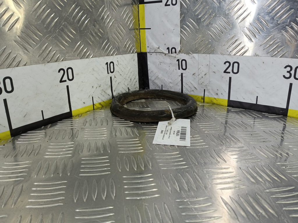 опора пружины MITSUBISHI CARISMA 1.6 AT (90 л.с.)Carisma  I рестайлинг (1999—2004) Лифтбек MR913368, 860 рублей, Москва