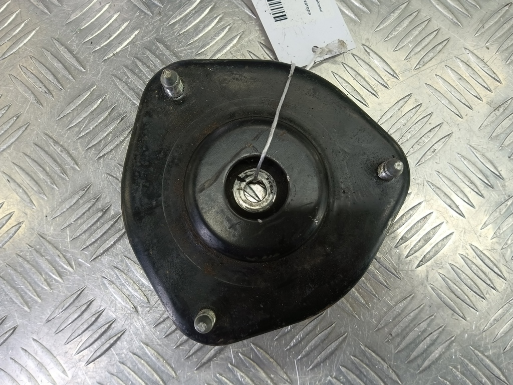 опора переднего амортизатора MITSUBISHI CARISMA 1.6 AT (90 л.с.)Carisma  I рестайлинг (1999—2004) Лифтбек MR316528, 1210 рублей, Москва