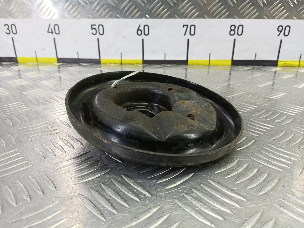 опора пружины MITSUBISHI CARISMA 1.6 AT (90 л.с.)Carisma  I рестайлинг (1999—2004) Лифтбек MR369118, 1090 рублей, Москва