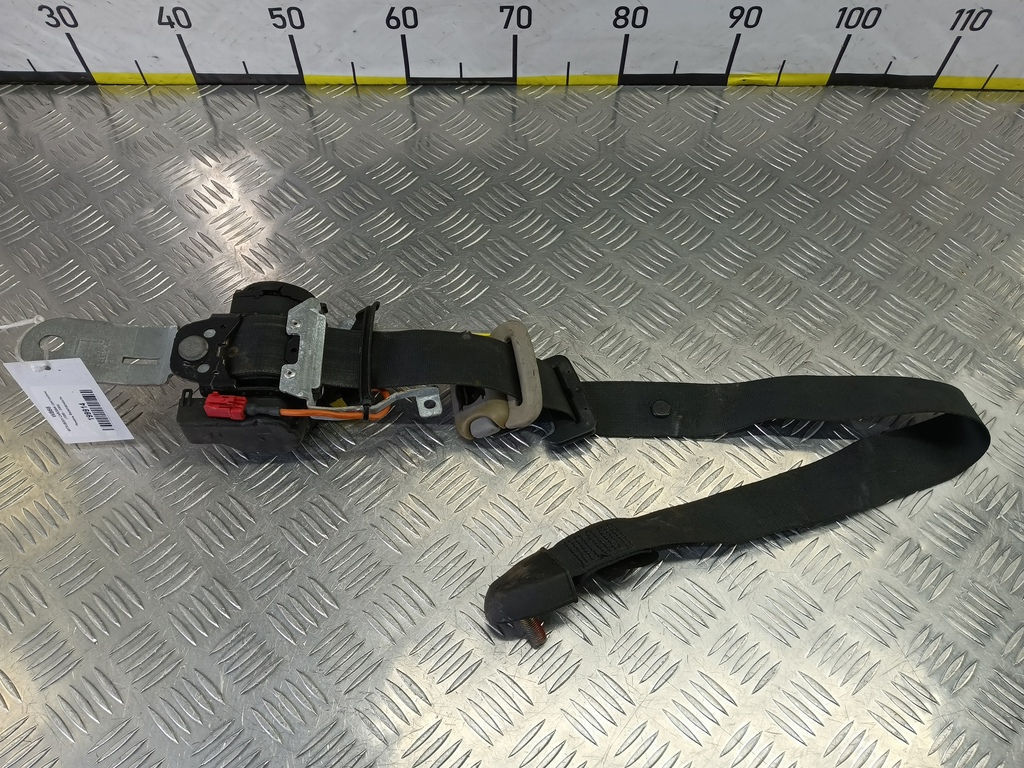 ремень безопасности MITSUBISHI CARISMA 1.6 AT (90 л.с.)Carisma  I рестайлинг (1999—2004) Лифтбек MR913970, 750 рублей, Москва